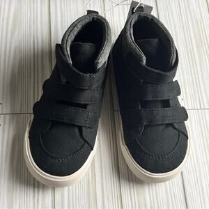 Old Navy Toddler  Boys Secure Strap Black Jack High top Sneakers Sz 9